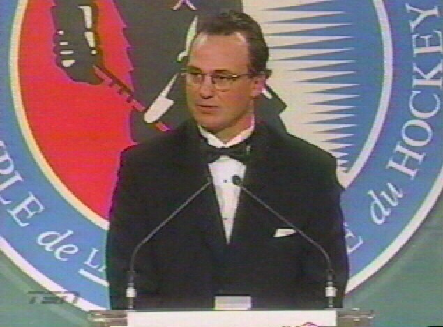 Dale Hawerchuk during his induction speech